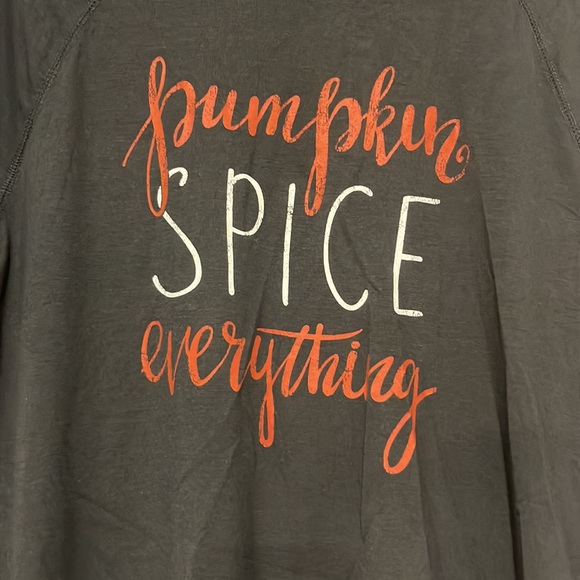 CUTE Pumpkin Spice Everything Top - Picture 2 of 5